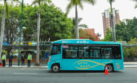 深圳公交又創新了！“接駁巴士”招手即停，服務社區微循環，一周免費坐